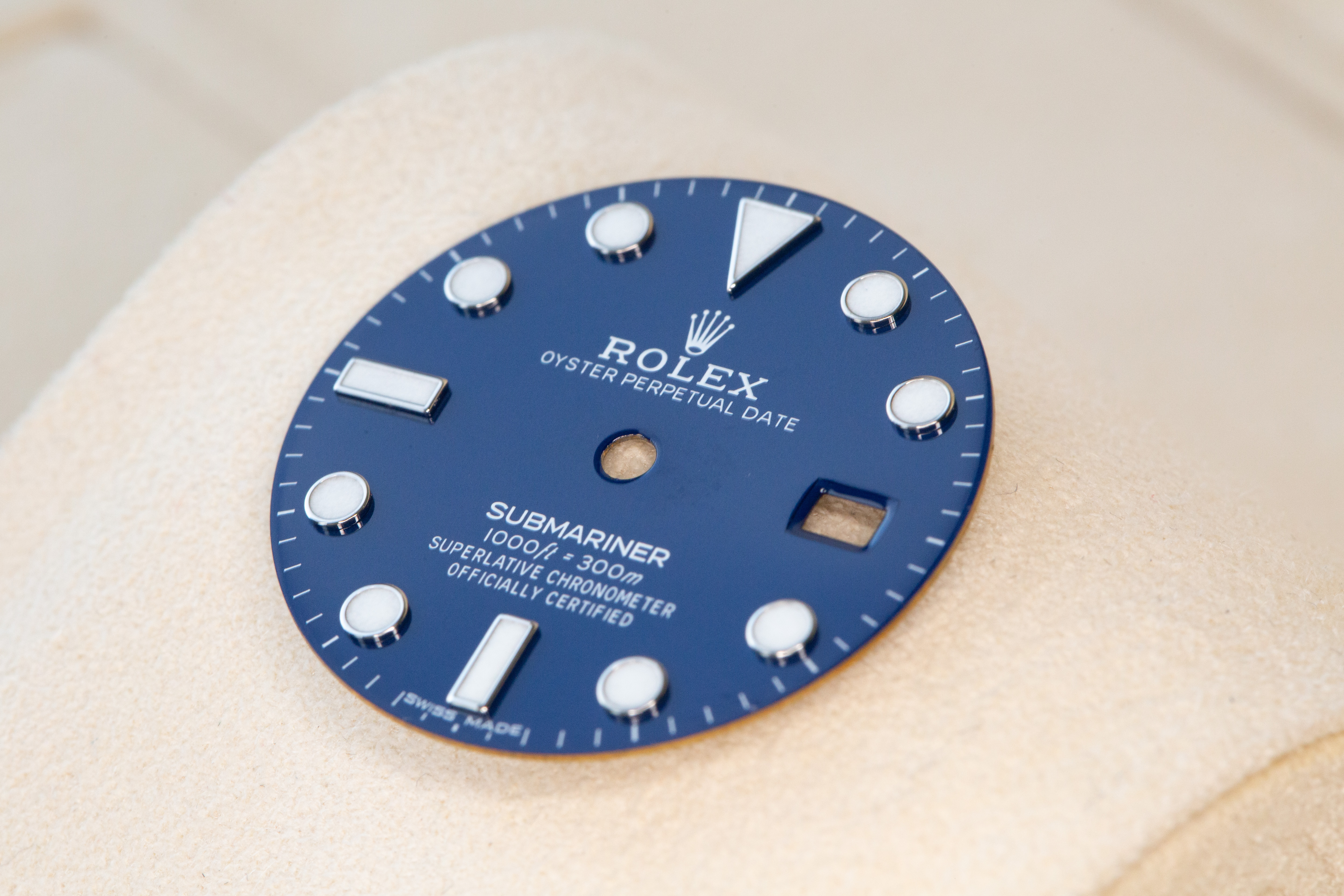 Rolex Submariner "Smurf" Blue Dial - Sunburst Blue Finish, White Gold Markers - Image 5