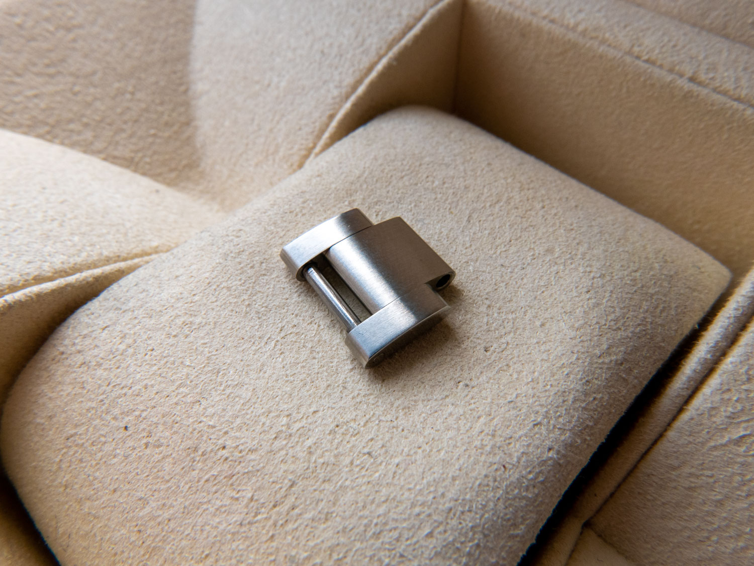 Genuine Rolex Sea-Dweller Oyster Bracelet Link - 116600 - Image 2