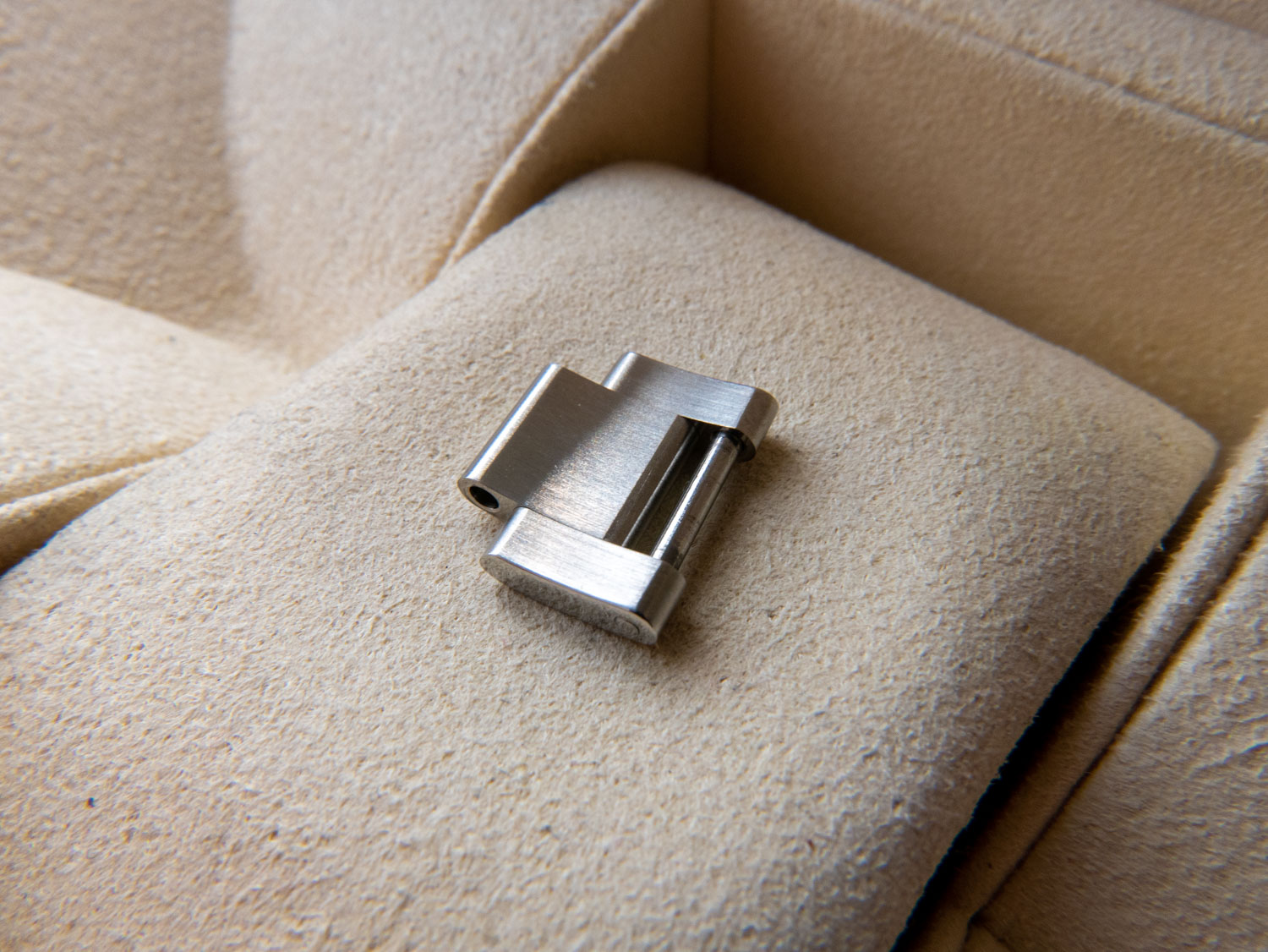 Genuine Rolex Sea-Dweller Oyster Bracelet Link - 116600 - Image 5