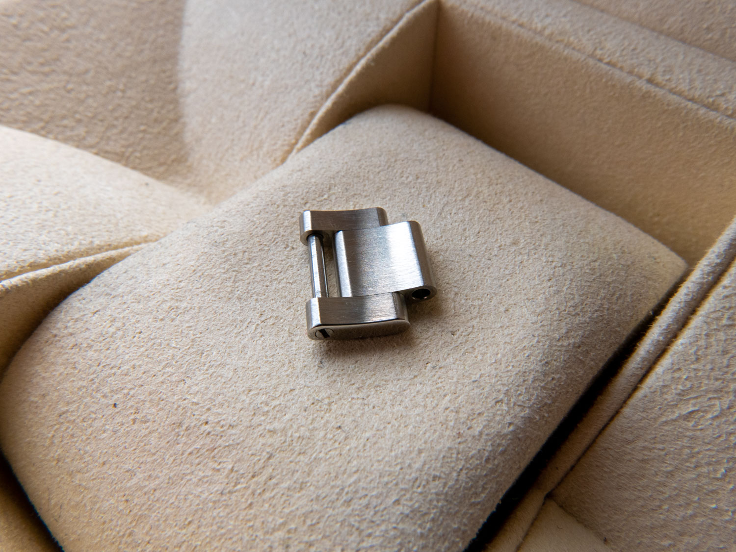 Genuine Rolex Sea-Dweller Oyster Bracelet Link - 116600 - Image 6