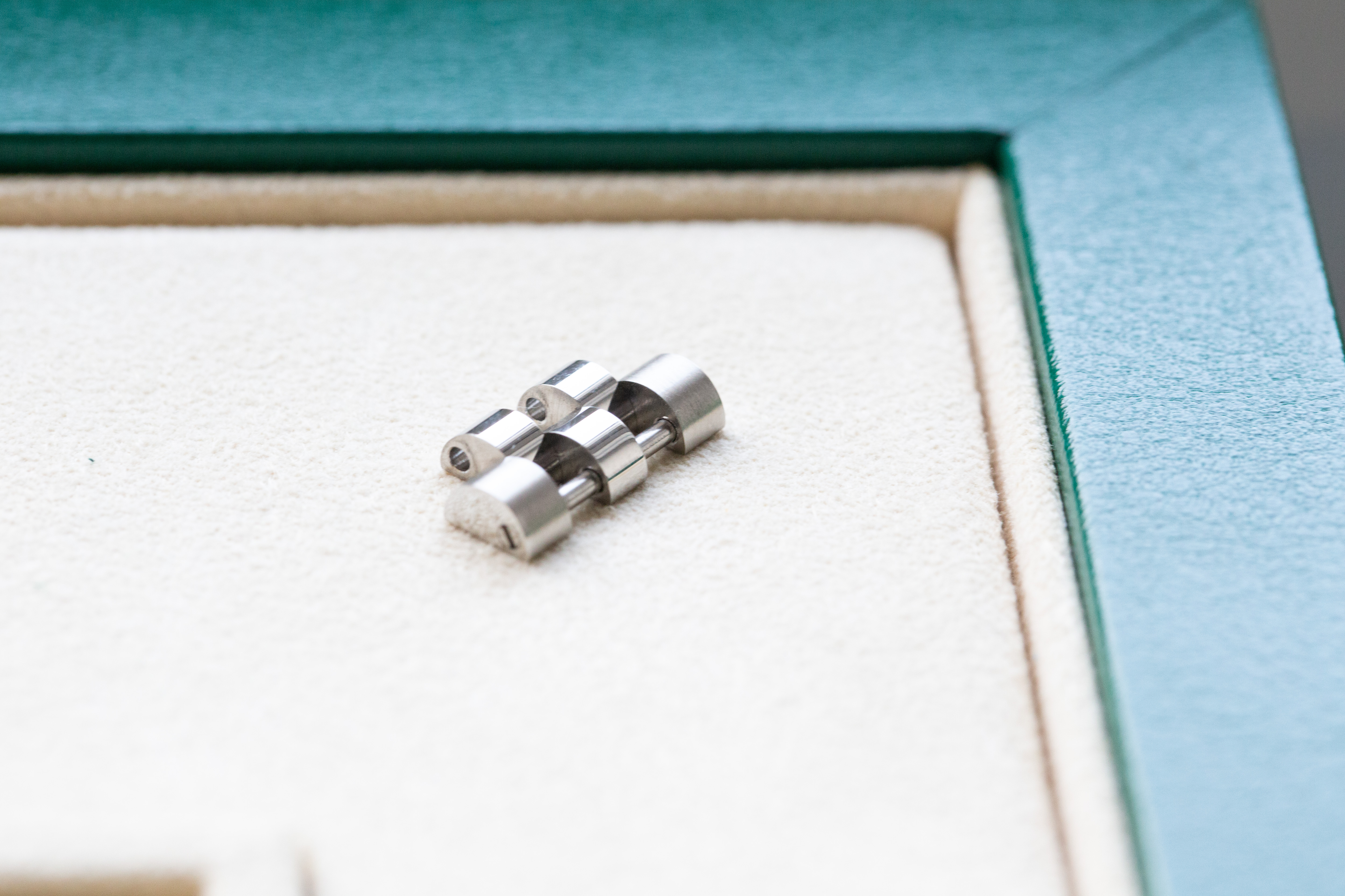 Genuine Rolex Datejust Jubilee Bracelet Link - 126300 - Image 5